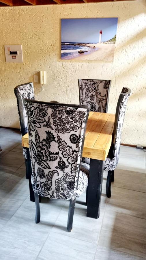 Merry Monte Casino Lodge House In Fourways Sandton Bagian luar foto